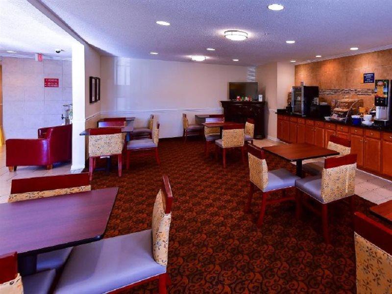 Days Inn By Wyndham Greensboro Nc Exterior photo
