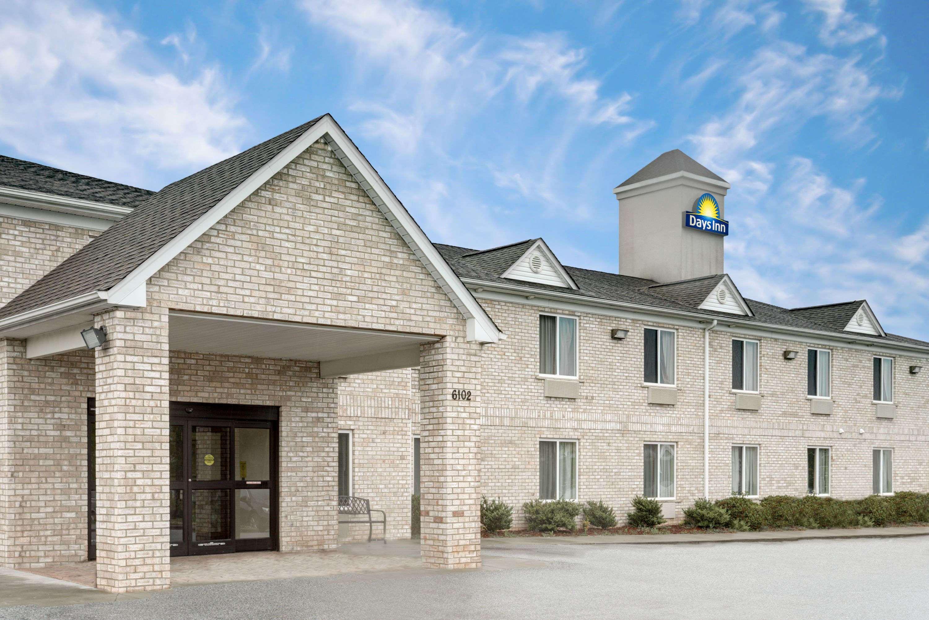 Days Inn By Wyndham Greensboro Nc Exterior photo