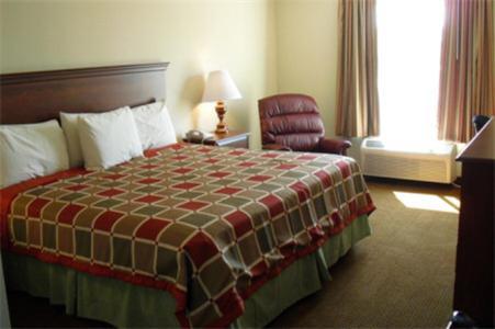 Days Inn By Wyndham Greensboro Nc Exterior photo